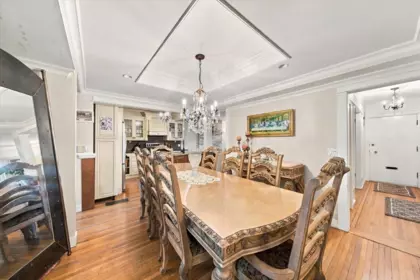 Breakfast Nook Photo of 6009 Elgin Avenue, Burnaby, BC