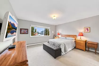 Hallway Photo of 18983 119 Avenue, Pitt Meadows, BC