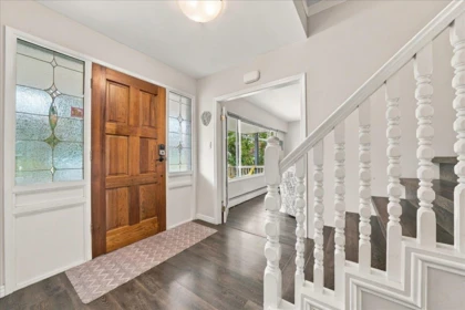 Mudroom Photo of 18983 119 Avenue, Pitt Meadows, BC