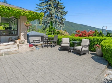 68 Bonnymuir Drive, West Vancouver, BC, West Vancouver — Single Family Residence for sale
