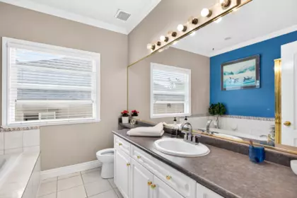 Laundry Room Photo of 23785 116 Avenue, Maple Ridge, BC