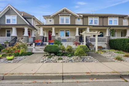 23096 Billy Brown Road, Langley, BC, Langley — Row House (Non-Strata) for sale