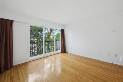 Dining Area Photo of 2125 W 2nd Avenue, Vancouver, BC