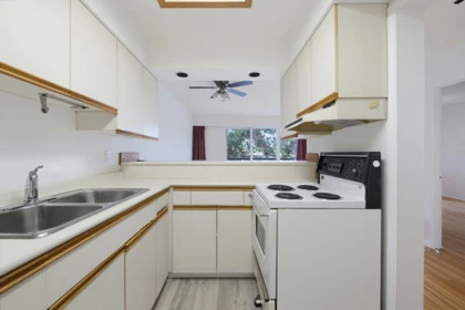 Primary Bedroom Photo of 2125 W 2nd Avenue, Vancouver, BC