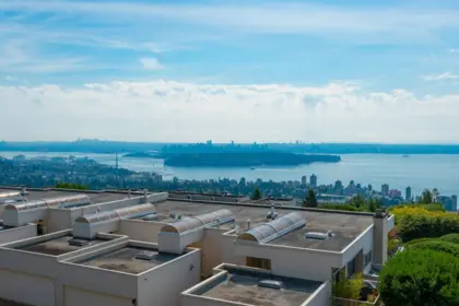 210 2274 Folkestone Way, West Vancouver, BC, West vancouver — Apartment/Condo for sale