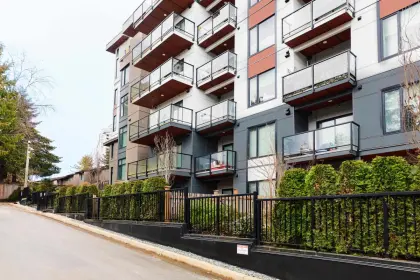 209 13799 101 Avenue, Surrey, BC, Surrey — Apartment/Condo for sale