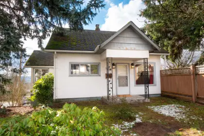 1210 Thomas Avenue, Coquitlam, BC, Coquitlam — Single Family Residence for sale