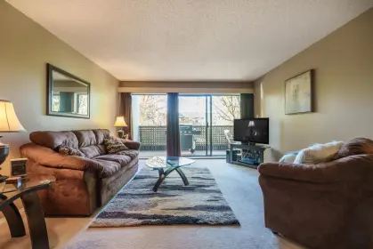 214 1945 Woodway Place, Burnaby, BC, Burnaby — Apartment/Condo for sale