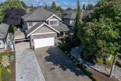 15801 110 Avenue, Surrey, BC, Surrey — Single Family Residence for sale