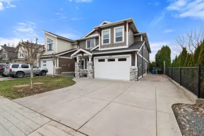 10135 Kent Road, Chilliwack, BC, Chilliwack — Single Family Residence for sale