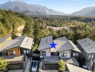 41205 Highline Place, Squamish, BC, Squamish — Half Duplex for sale