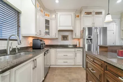 Guest Bathroom Photo of 12591 66b Avenue, Surrey, BC