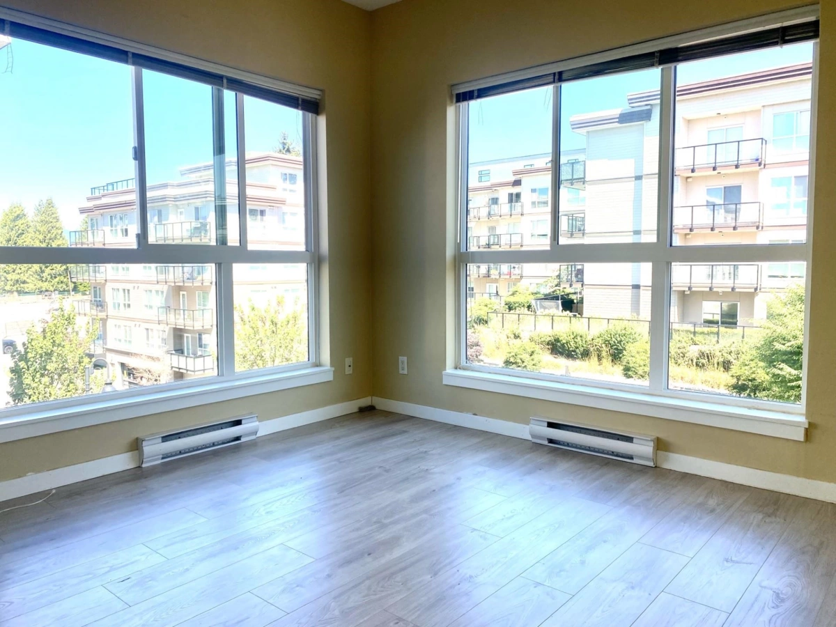 Basement Recreation Room Photo of 417 13733 107a Avenue, Surrey, BC