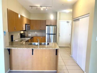 Primary Bathroom Photo of 417 13733 107a Avenue, Surrey, BC