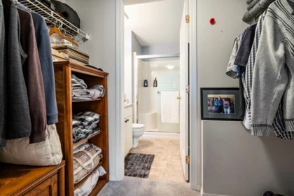 Basement Recreation Room Photo of 114 46693 Yale Road, Chilliwack, BC