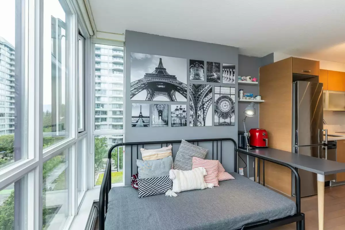 Guest Bathroom Photo of 507 10777 University Drive, Surrey, BC