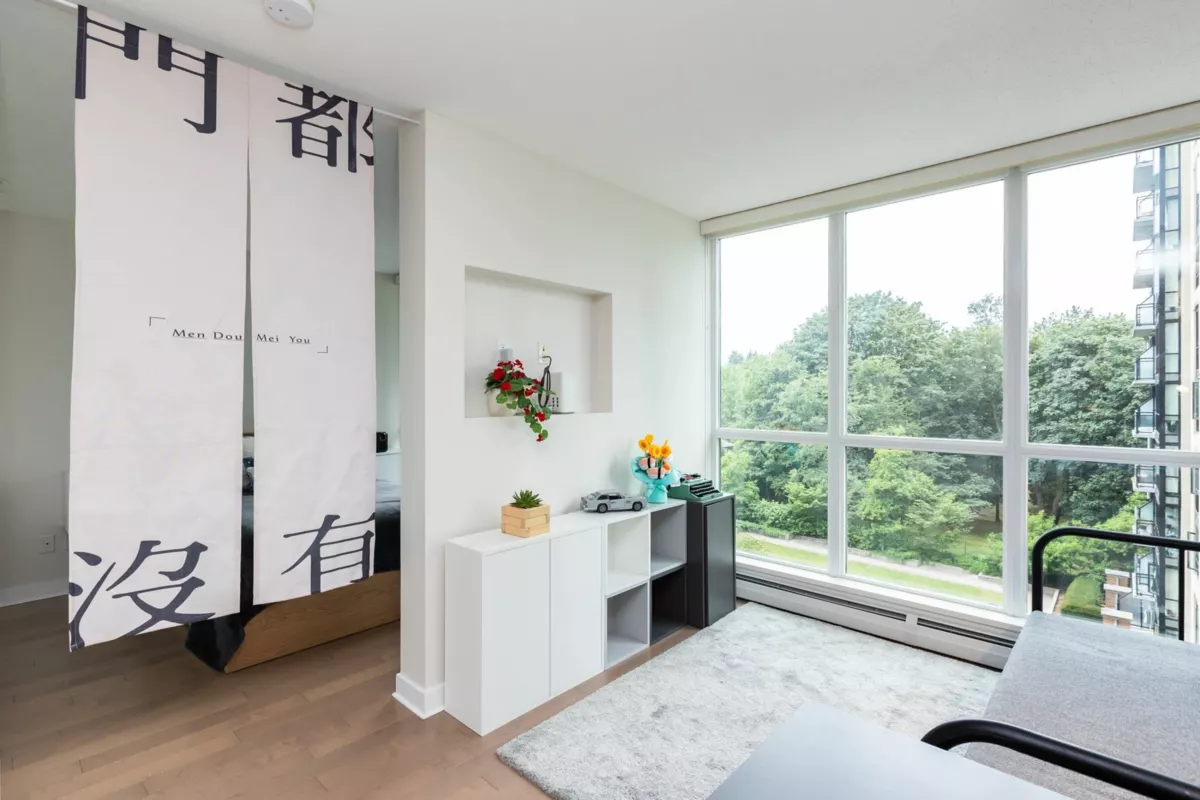 Powder Room Photo of 507 10777 University Drive, Surrey, BC