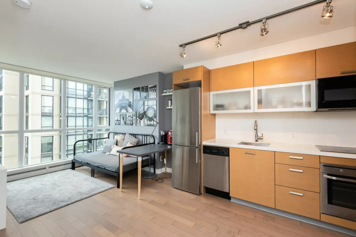 Primary Bathroom Photo of 507 10777 University Drive, Surrey, BC