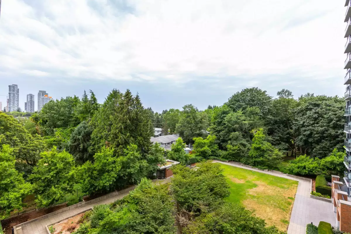 Staircase Photo of 507 10777 University Drive, Surrey, BC