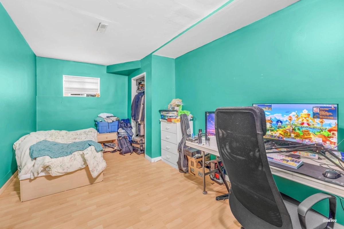 Backyard Photo of 5796 168 Street, Surrey, BC