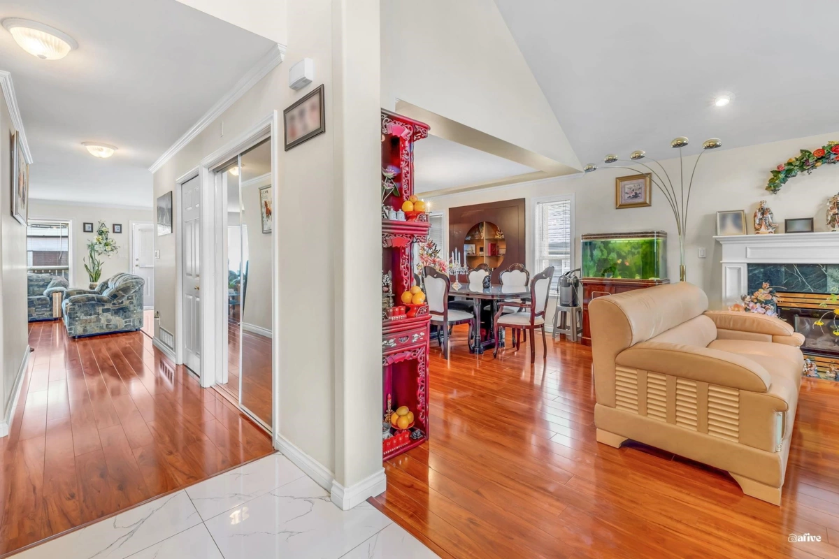 Dining Area Photo of 5796 168 Street, Surrey, BC