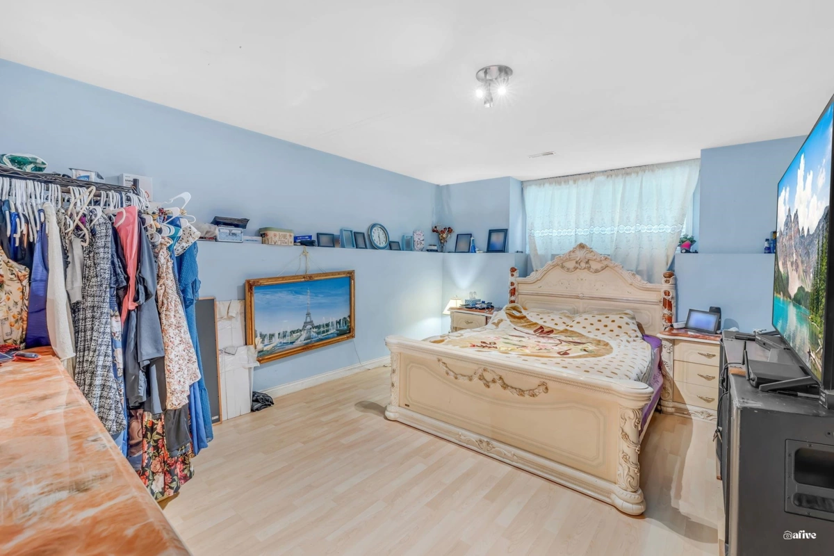 Garage Interior Photo of 5796 168 Street, Surrey, BC