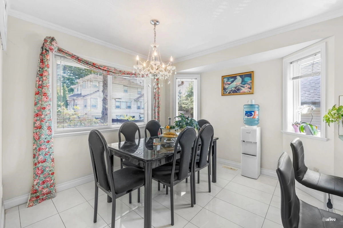 Guest Bathroom Photo of 5796 168 Street, Surrey, BC