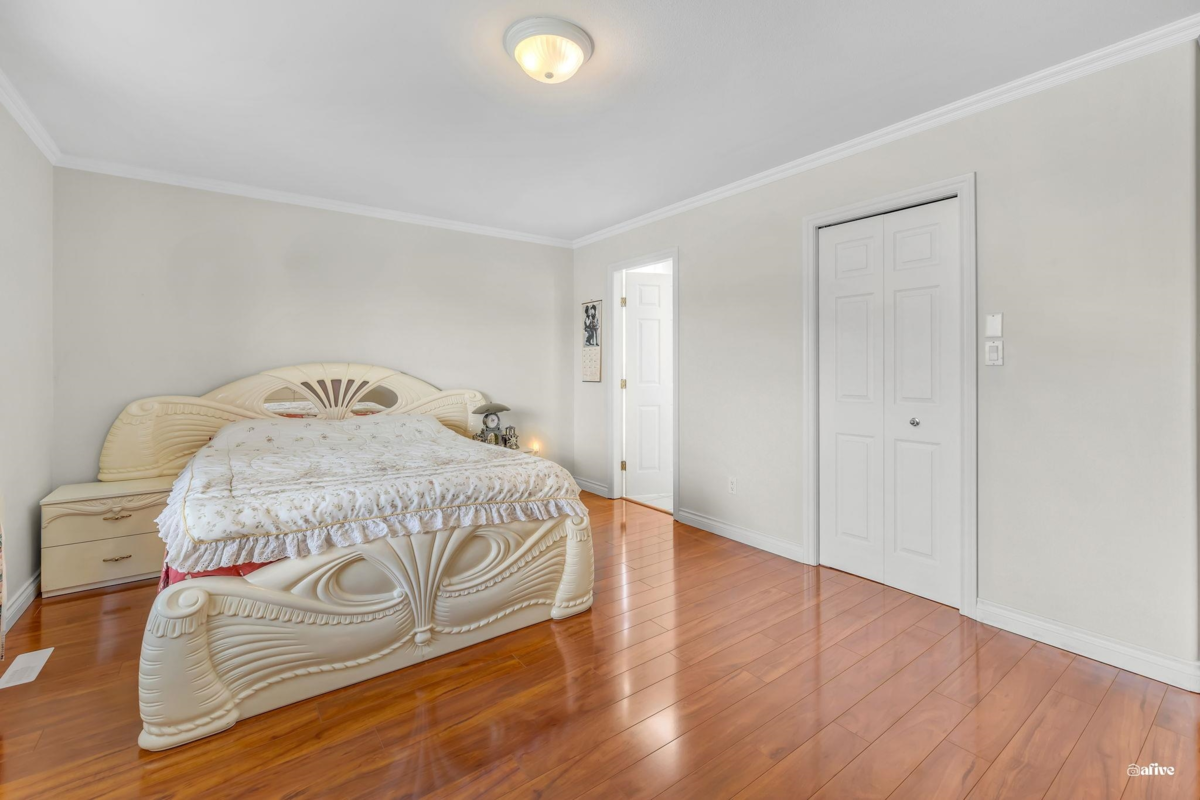 Mudroom Photo of 5796 168 Street, Surrey, BC