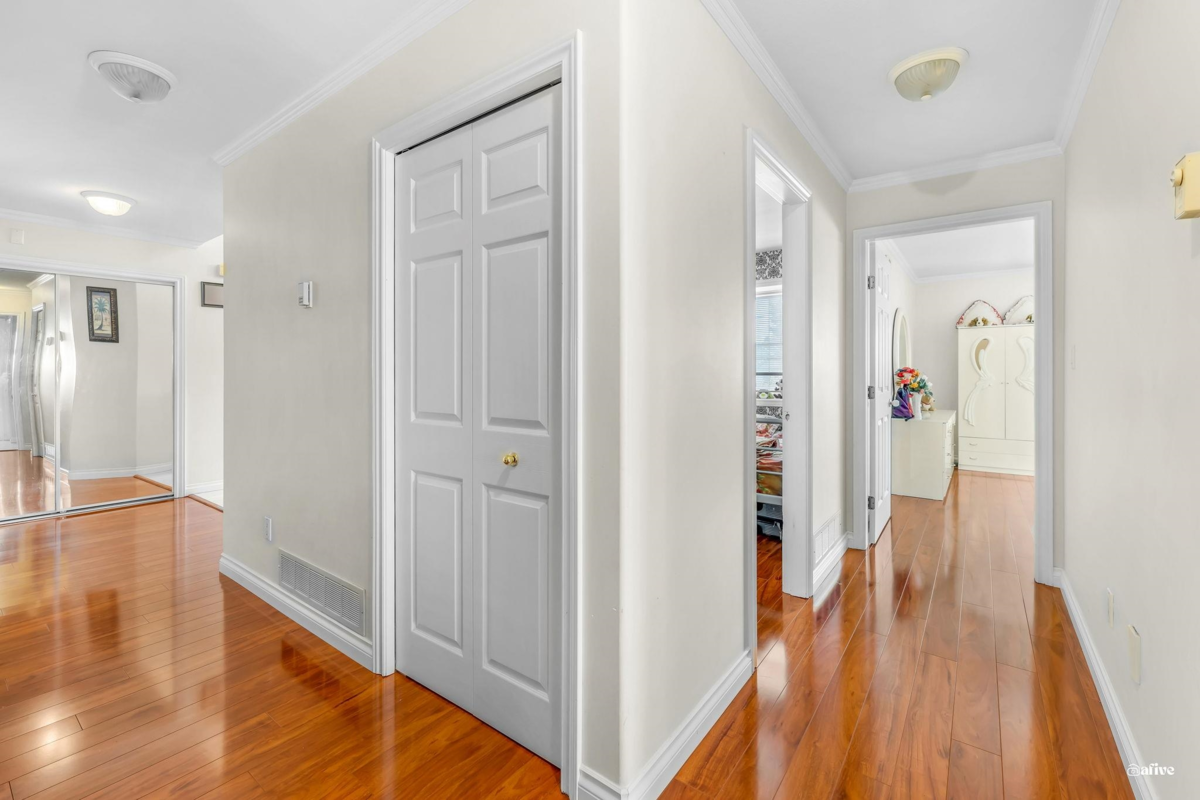 Powder Room Photo of 5796 168 Street, Surrey, BC