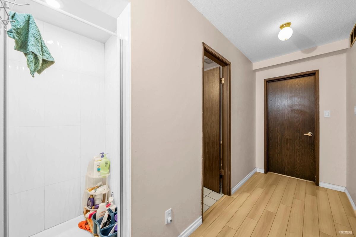 Breakfast Nook Photo of 4631 Dallyn Road, Richmond, BC