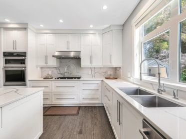 Kitchen Photo of 20290 40 Avenue, Langley, BC