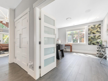 Walk-In Closet Photo of 20290 40 Avenue, Langley, BC