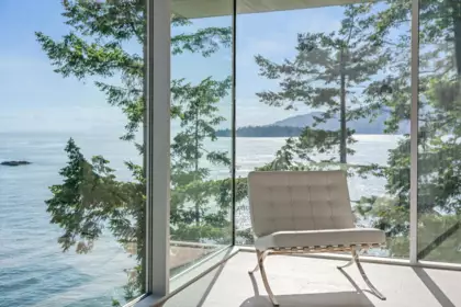Entry Foyer Photo of 5225 Gulf Place, West Vancouver, BC