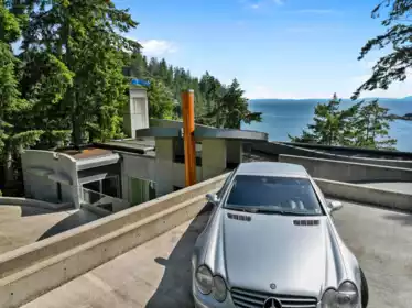 Community Amenities Photo (Clubhouse) of 5225 Gulf Place, West Vancouver, BC
