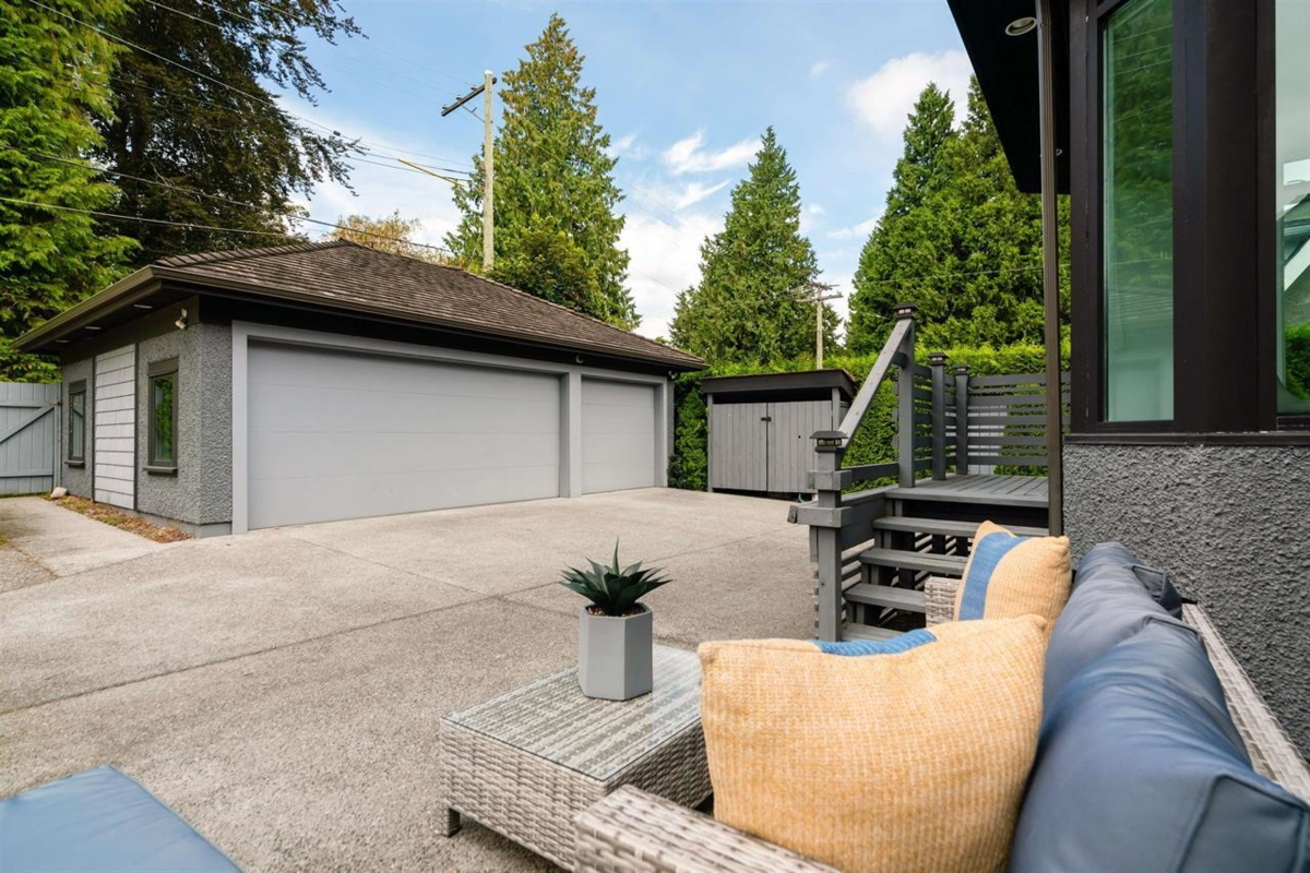 Guest Bathroom Photo of 5361 Cypress Street, Vancouver, BC