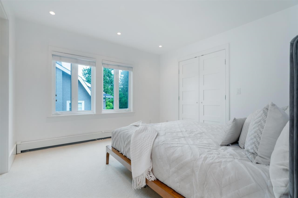 Kitchen Island Photo of 5361 Cypress Street, Vancouver, BC