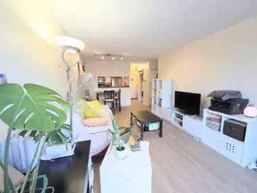 301 5189 Gaston Street, Vancouver, BC, Vancouver — Apartment/Condo for sale