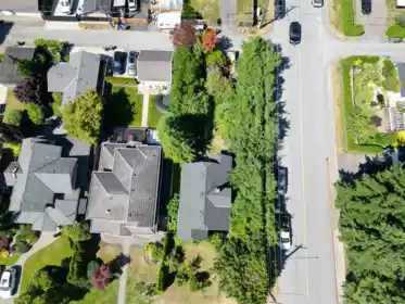 796 E 11th Street, North Vancouver, BC, North Vancouver — Single Family Residence for sale