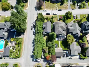 796 E 11th Street, North Vancouver, BC, North Vancouver — Single Family Residence for sale
