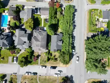 796 E 11th Street, North Vancouver, BC, North Vancouver — Single Family Residence for sale