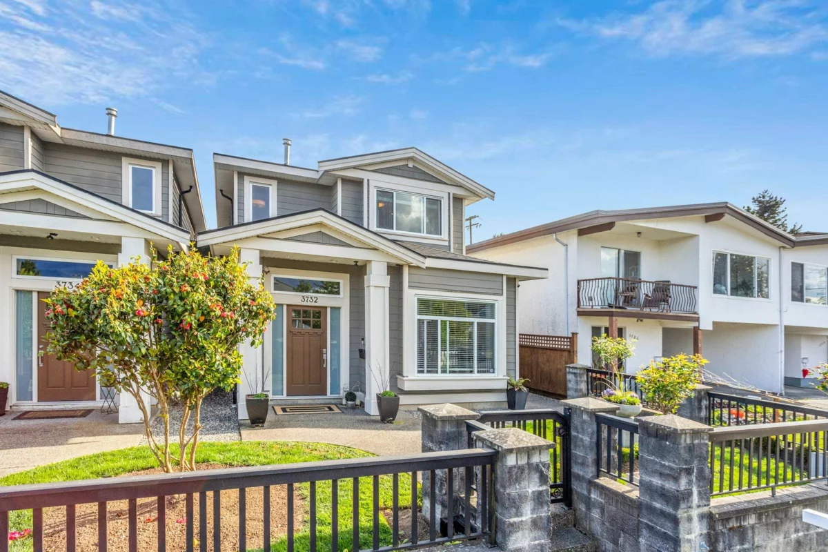 Exterior Front Photo of 3732 Linwood Street, Burnaby, BC