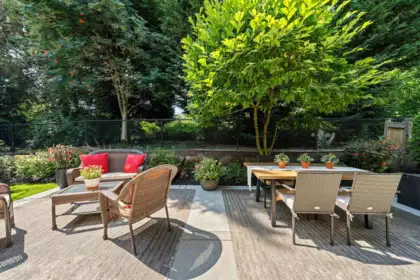 Front Yard Photo of 28 15454 32 Avenue, Surrey, BC