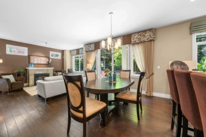 Kitchen Island Photo of 28 15454 32 Avenue, Surrey, BC