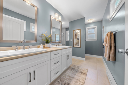 Powder Room Photo of 28 15454 32 Avenue, Surrey, BC