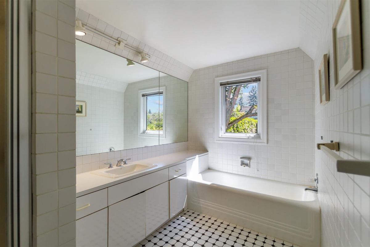 Laundry Room Photo of 3131 Point Grey Road, Vancouver, BC