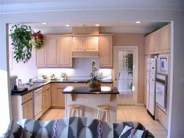 Dining Area Photo of 5553 Hankin Drive, Richmond, BC