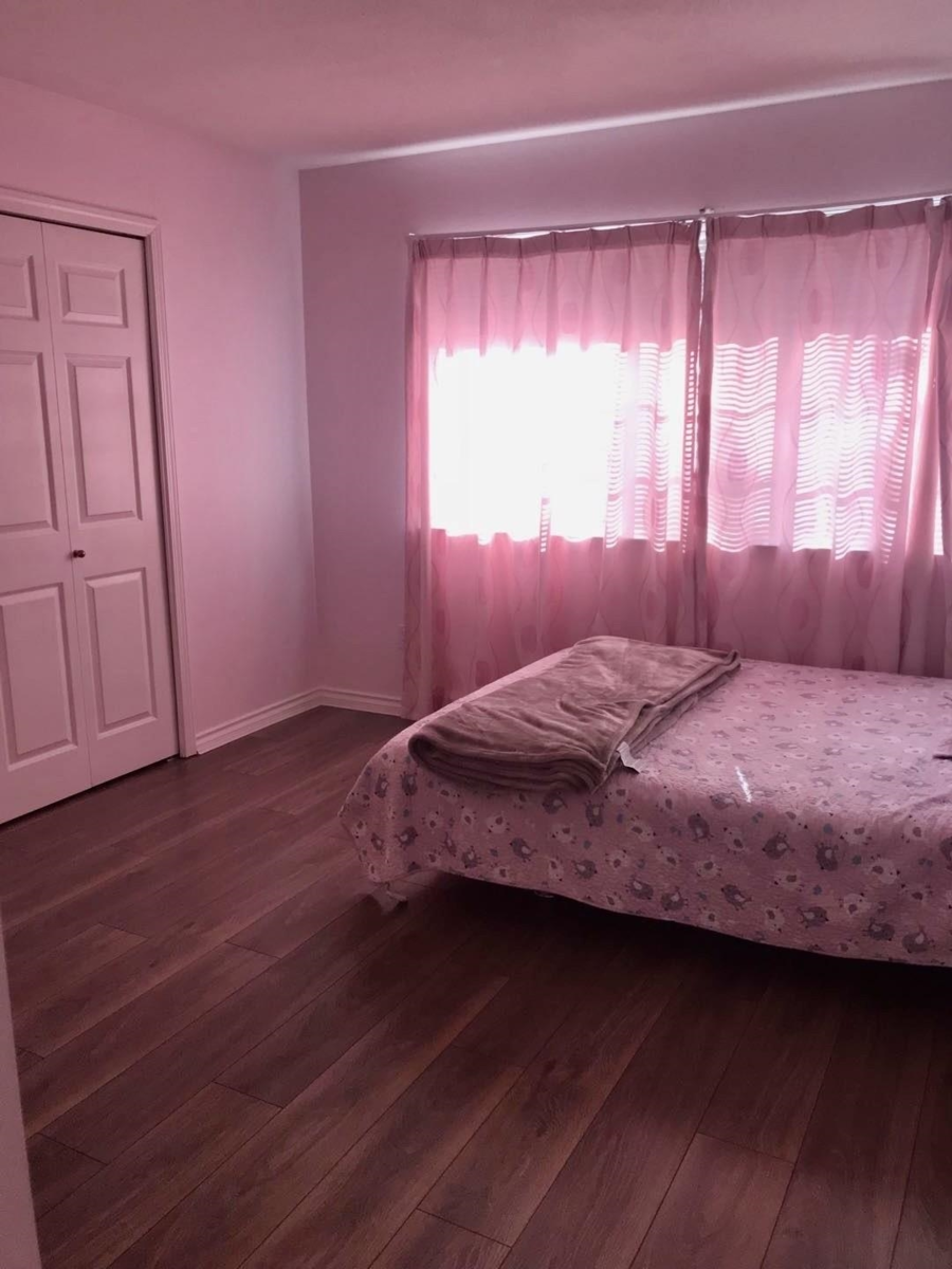 Walk-In Closet Photo of 5553 Hankin Drive, Richmond, BC