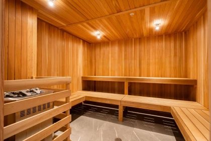 Walk-In Closet Photo of 908 6655 Buswell Street, Richmond, BC