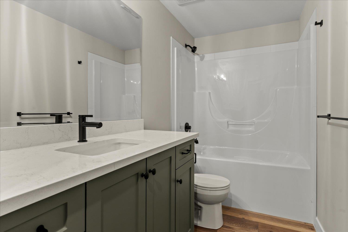 Outdoor Patio Photo of 205 46211 Promontory Road, Chilliwack, BC