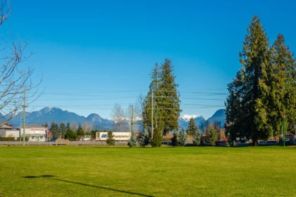 Garden / Landscaping Photo of 311 12464 191b Street, Pitt Meadows, BC